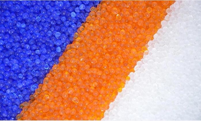 Types of silica gel in terms of color